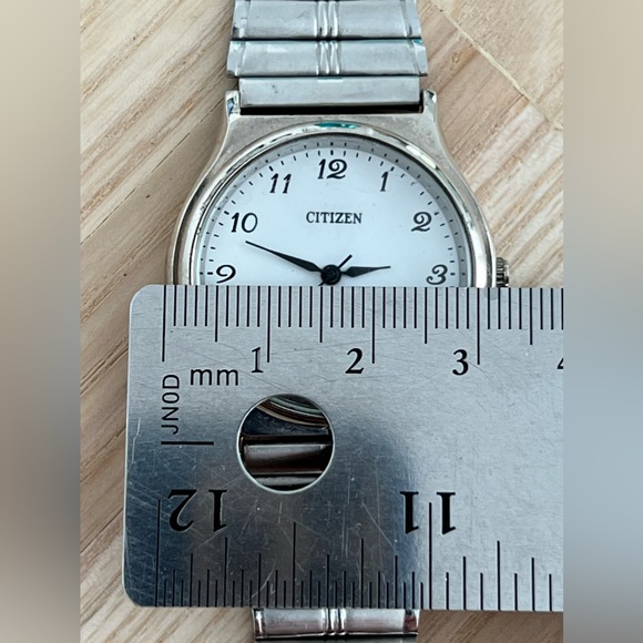 Citizen Watch Vintage White Dial Stainless Adjustable Bracelet Quartz - Picture 11 of 13